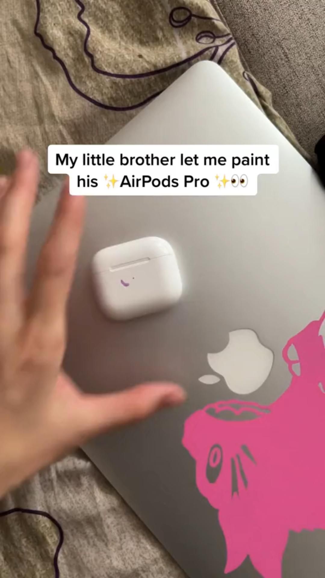 Custom painted AirPods Pro Patrick star design spongebob cute