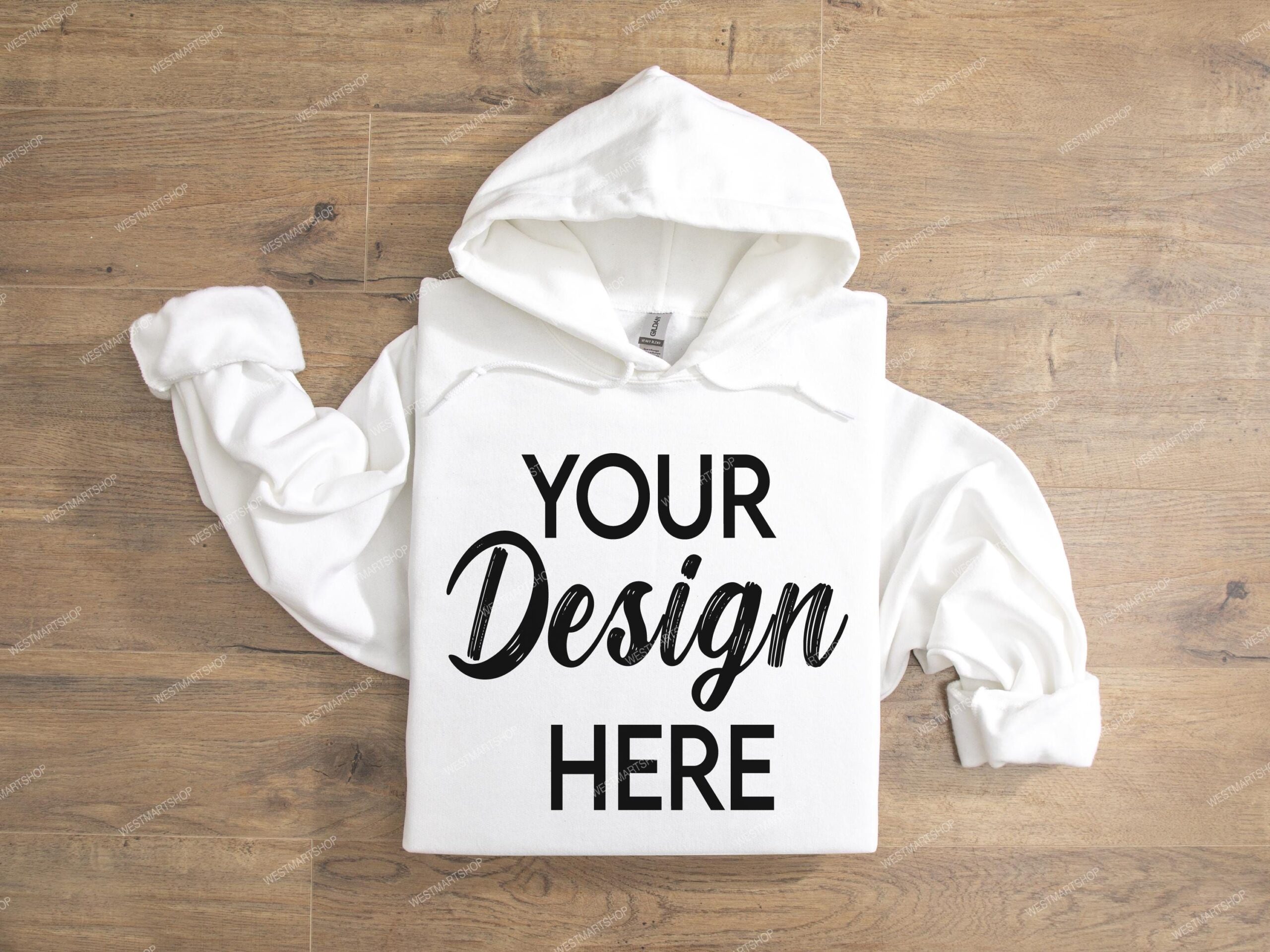 Sweat-shirt à capuche Gildan 18500 plié blanc sur parquet, maquette de sweat à capuche Gildan, maquette de POD à plat G18500, pull à capuche à plat