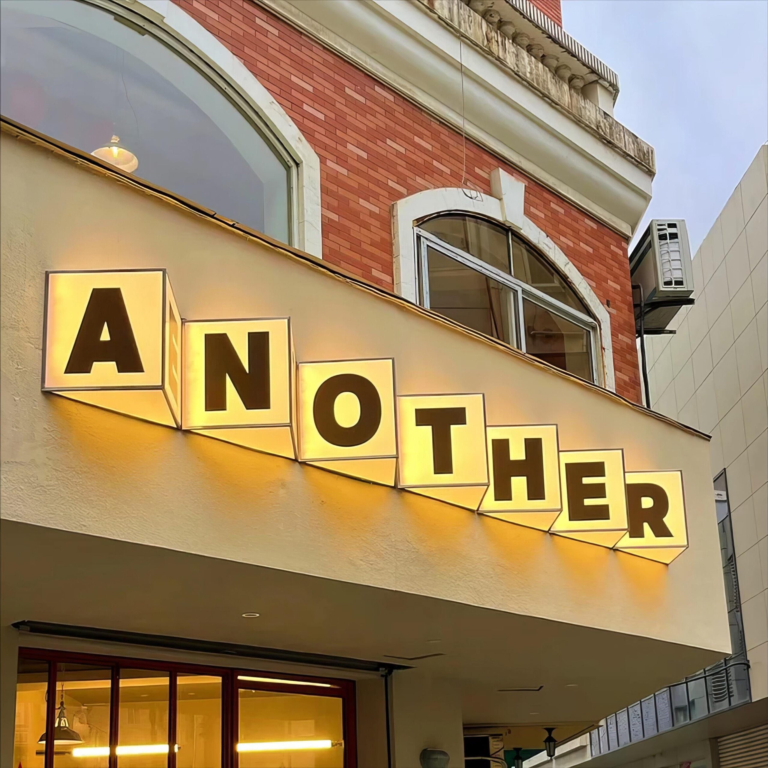 Outdoor Wall Hanging Light Box,acrylic Light Box,customized Logo Sigange for Coffee Store Decor,modern Outdoor Lights Sign,hanging Signage – Etsy
